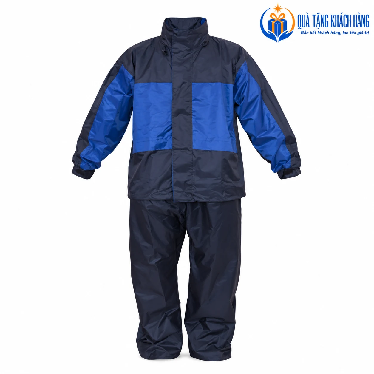 Mặt trước bộ 62A với áo phối xanh dương và quần xanh đậm