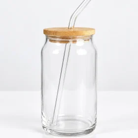 Dáng bình thủy tinh 540ml với vai bo và ống hút cong