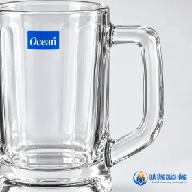 Cận quai cầm của một cốc Ocean B0840