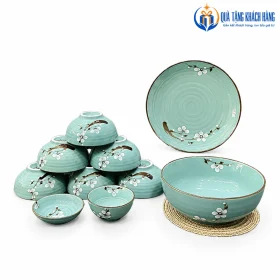 Cấu hình mười món men xanh theo ảnh tư liệu