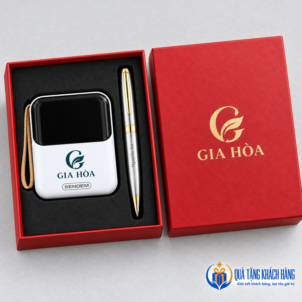 Mô phỏng GIA HÒA và tên khắc trên bút