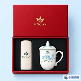 Mô phỏng logo MỘC AN trên bộ cốc và túi