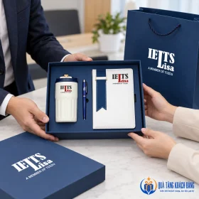 Minh họa mở bộ sổ bình bút màu xanh