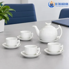 Minh họa bộ bưởi cành 03 tại góc tiếp khách với bốn tách