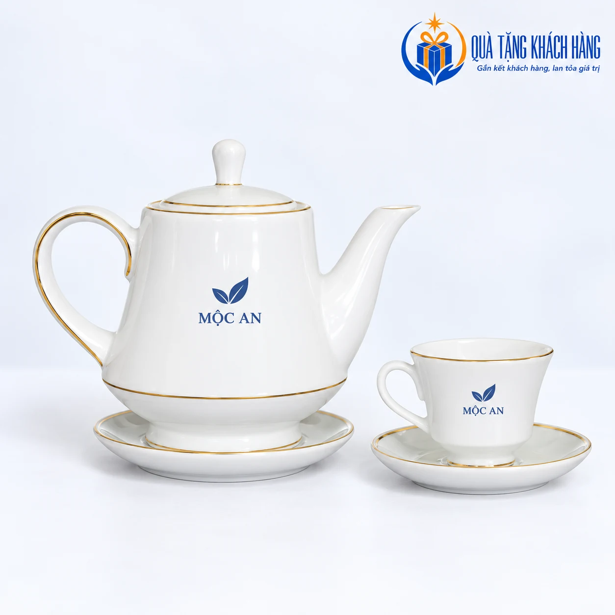 Mô phỏng logo MỘC AN trên ấm và tách Hoàng Gia