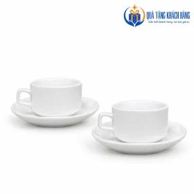 Hai tách thấp có quai trắng và đĩa kê tròn của bộ Vuông Thẳng