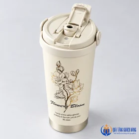 Chi tiết nắp bật mở và quai gập của cốc Flower