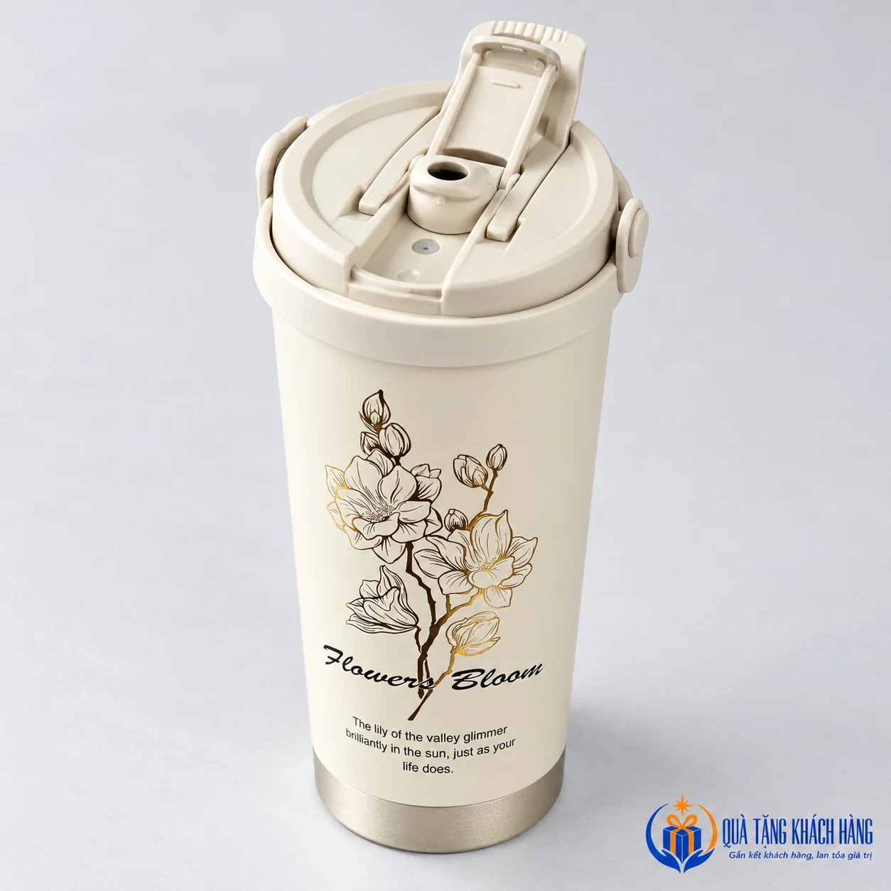 Chi tiết nắp bật mở và quai gập của cốc Flower