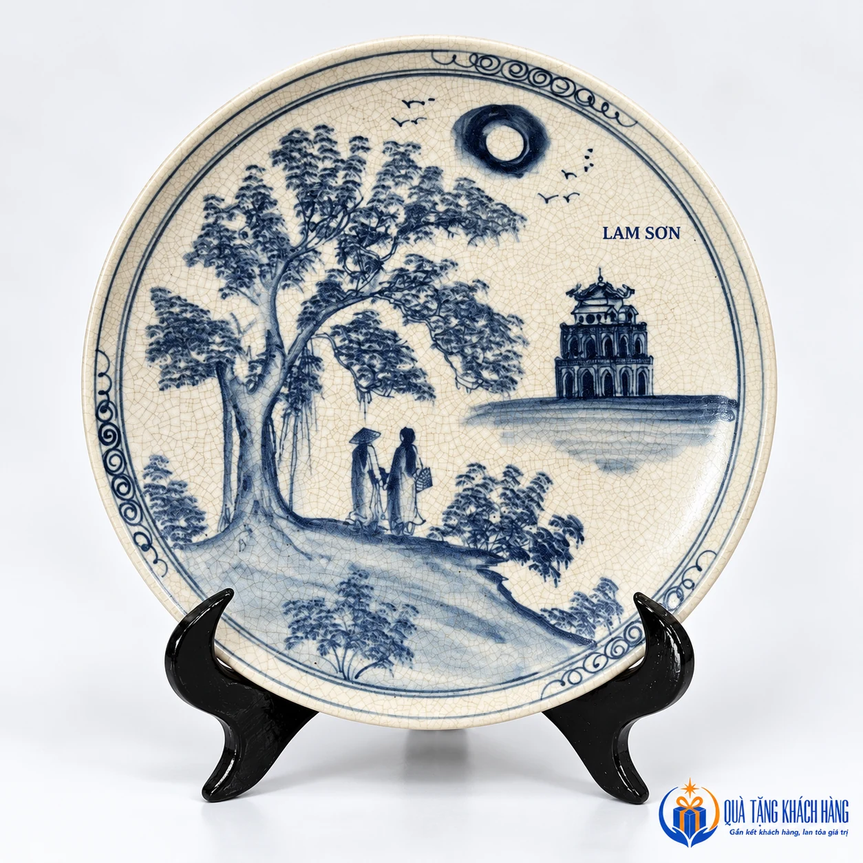 Minh họa chữ LAM SON cạnh cảnh tháp trên đĩa