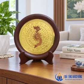 Minh họa trưng bày đĩa bản đồ Việt Nam 23cm