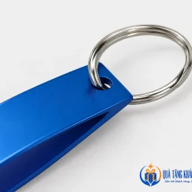 Chi tiết vòng khoen và lỗ nối của móc khóa 02
