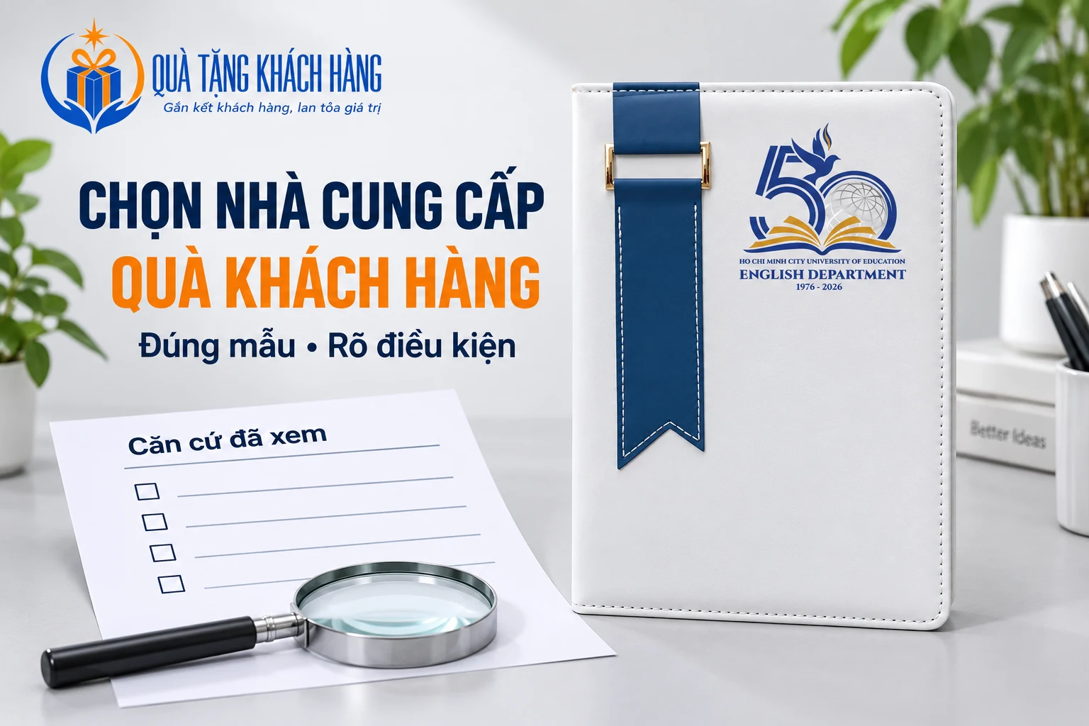 Banner chọn nhà cung cấp quà khách hàng với sổ trắng dải xanh từ ảnh nguồn cạnh tờ ghi căn cứ mẫu.
