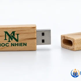 Mô phỏng in nhận diện MOC NHIEN trên USB gỗ UGV 006