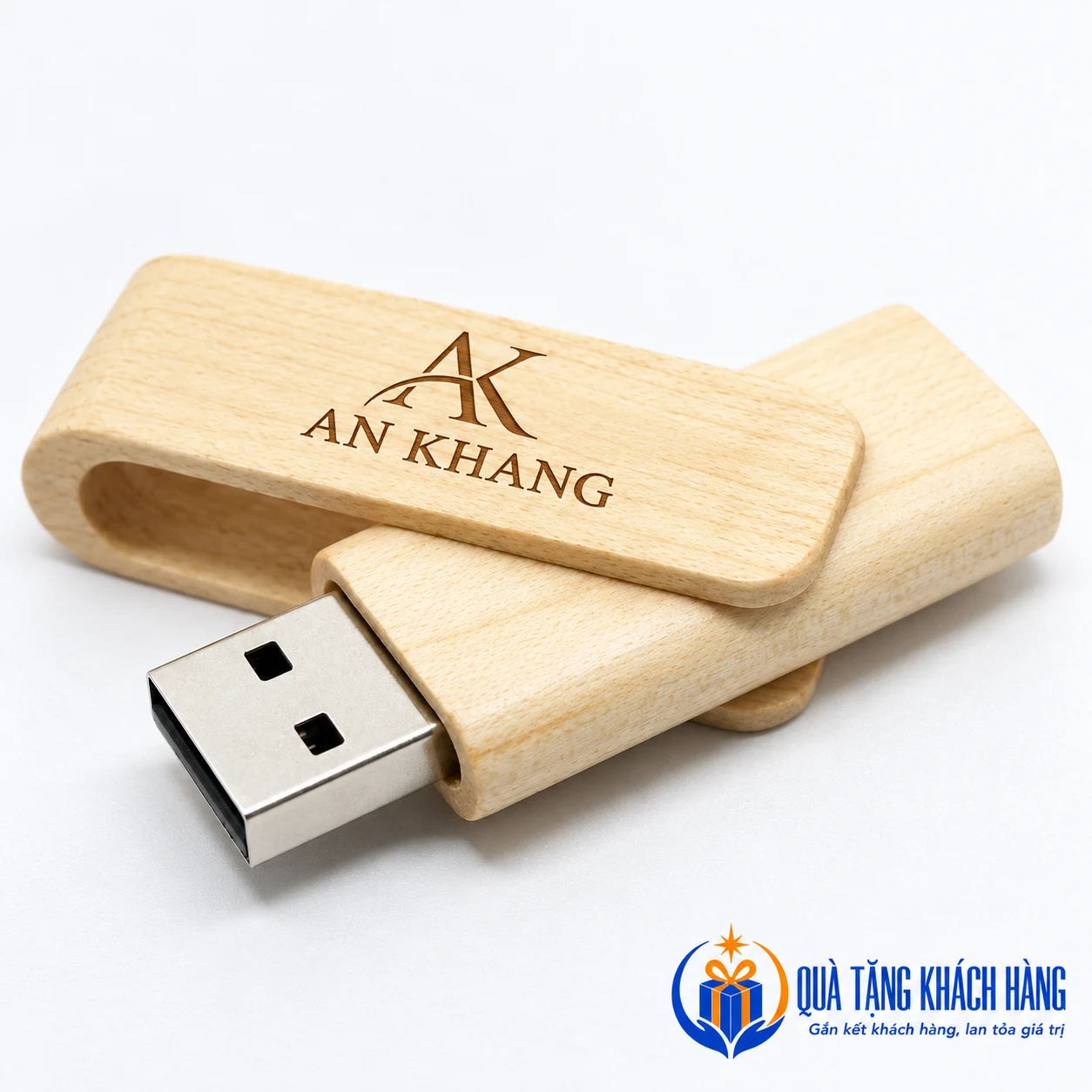 Mô phỏng AK AN KHANG trên mặt USB gỗ UGV 027